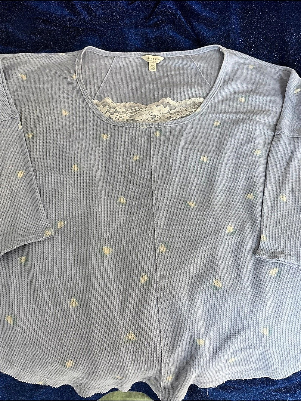 Lucky Brand Hearts Scoop Neck Long Sleeve Thermal Top Gray Mid Sleeve Top